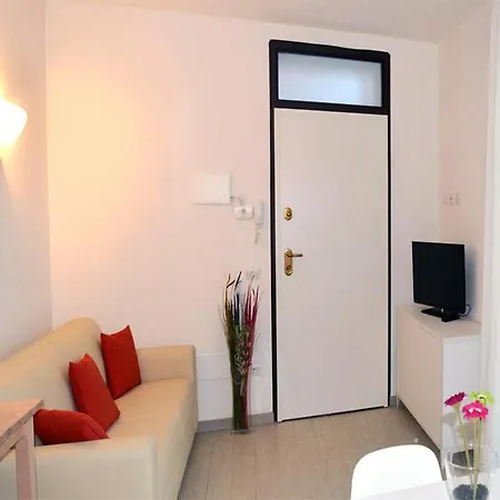 Miralago Giardino Eg-ferienwohnung Gravedona